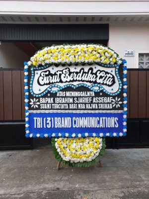 Papan Bunga Duka di Kariangau